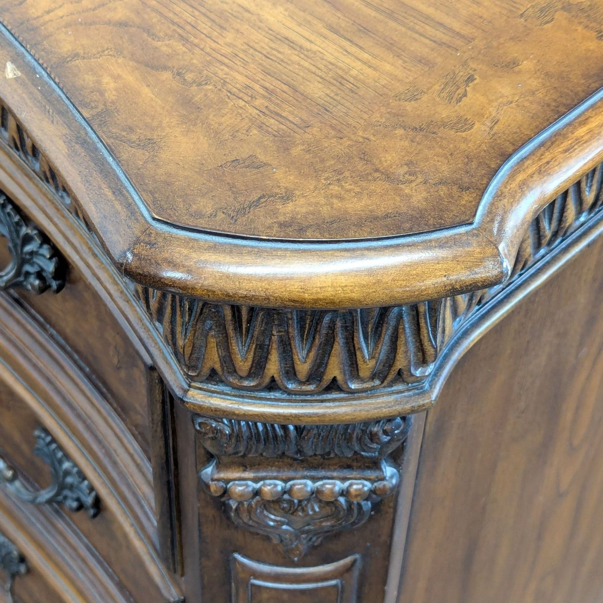 Drexel Heritage 9-Drawer Traditional Vintage Dresser - Thumbnail 12