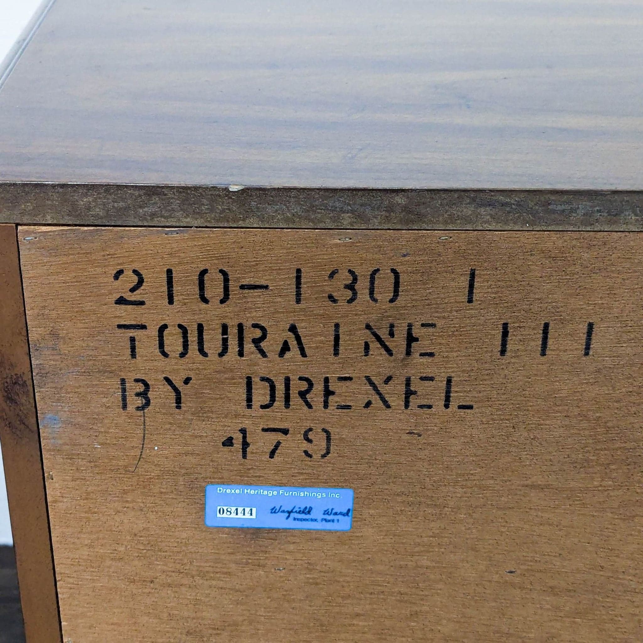 Drexel Touraine Nine-Drawer Dresser with Ornate Detailing - Thumbnail 12