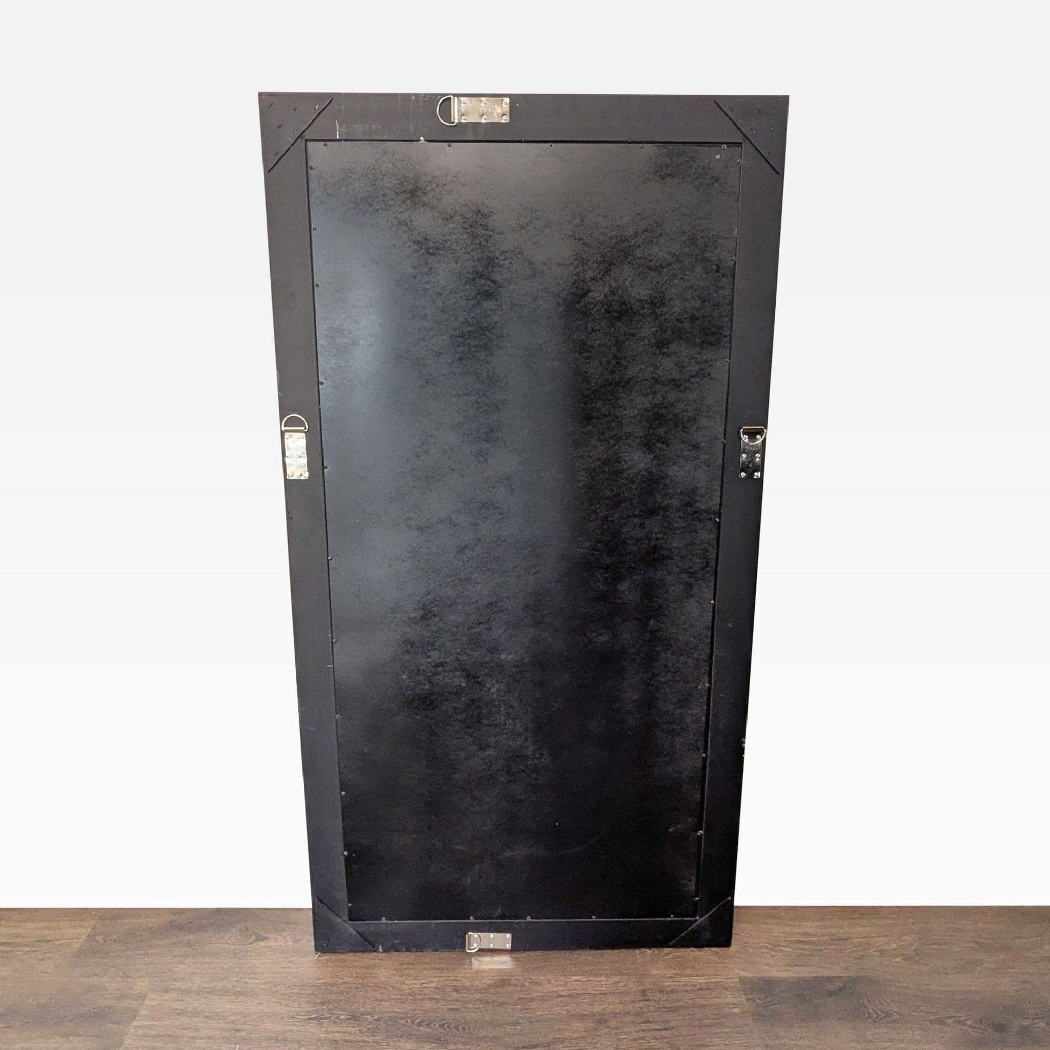 Mirror with Beaded and Beveled Mirror Frame - Thumbnail 3