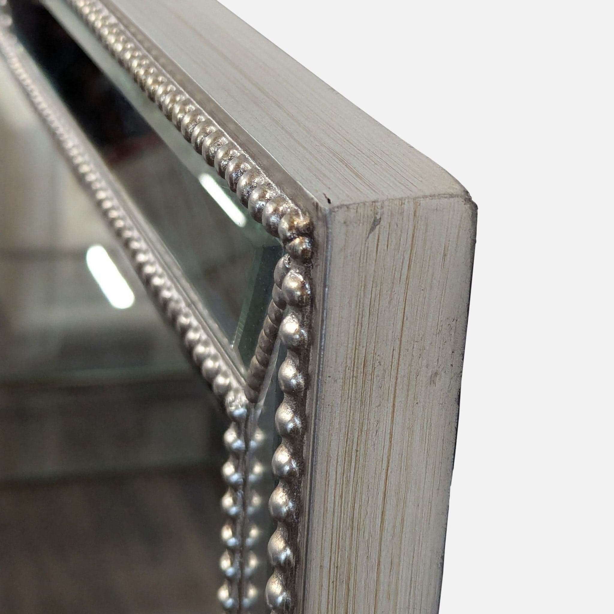 Mirror with Beaded and Beveled Mirror Frame - Thumbnail 5