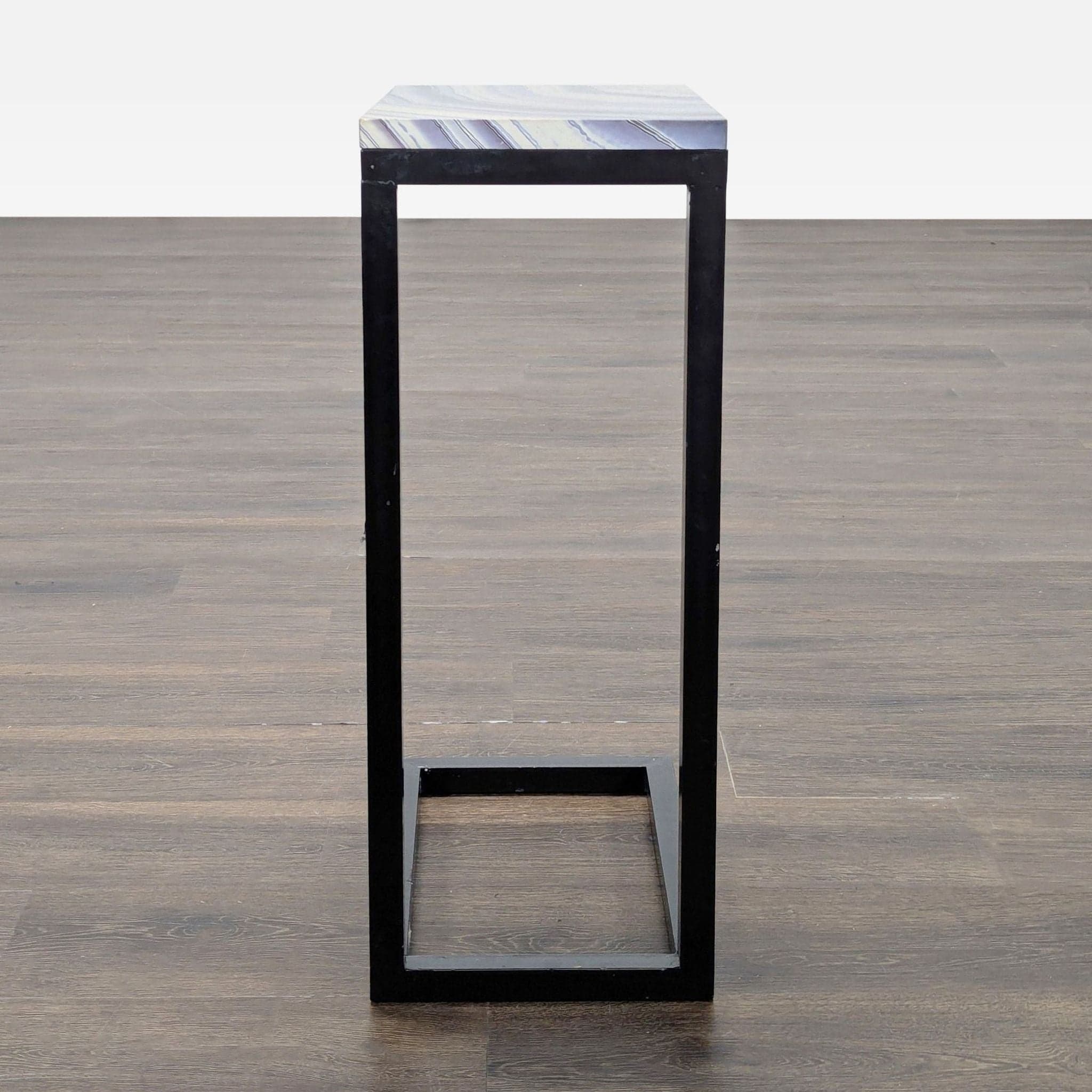 "C" Table with a Faux Stone Top - Thumbnail 4