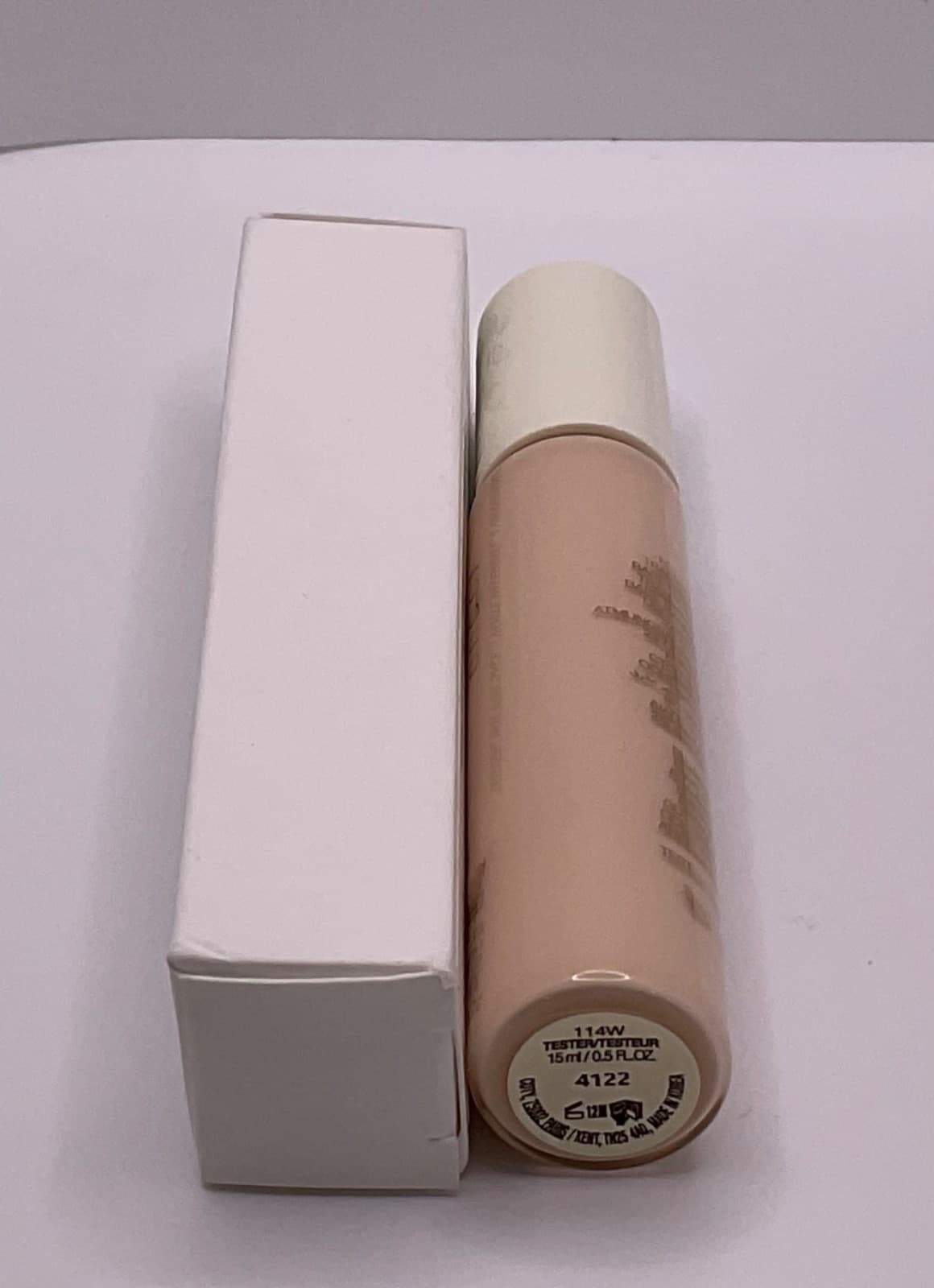 GUCCI Eternite De Beaute Foundation ~ 114W Fair ~ Retired Shade ~ Tester ~ 15 Ml - Thumbnail 4