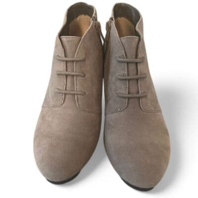 Giani Bernini Taupe Suede Ankle Boots Lace Up Heeled Booties Memory Foam 7.5M - Thumbnail 3