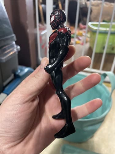 Marvel Ultimate Spider-Man Black Suit 5.5" Action Figure Miles Morales 2015 - Thumbnail 4