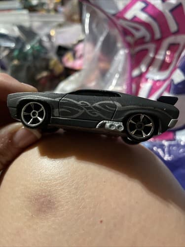 Marvel 2006 Spider-Man 3 Dark Grey Spider On Roof Venom Die-Cast Car 1:64 Toy - Image 1