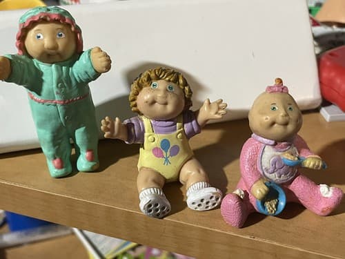 Cabbage Patch Kids Sitting Baby, Toddler, & Child 1980s PVC Collectible Figures - Thumbnail 2