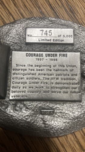 LIMITED RARE V.F.W. Foreign War "Courage Under Fire" 1996 Siskiyou Belt Buckle - Thumbnail 4