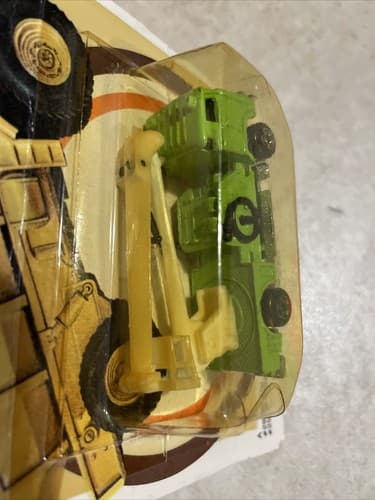 Cherry Picker Mini Mack’s Truck Moving Parts 1981 Vintage New Sealed - Thumbnail 3