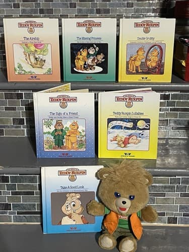 Teddy Ruxpin 2018 Bear & Hardback Vintage Children Collectible Books - Image 1