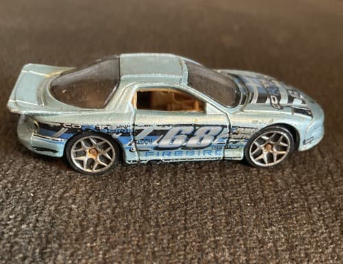 Hot Wheels 1997 Vintage Pontiac IROC Firebird Cortez Racing Die Cast Toy Car - Thumbnail 3