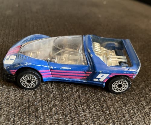 Vintage 1986 Matchbox INT'L Peugeot Quasar 1:57 Loose #9 Blue Pink Stripes - Thumbnail 2