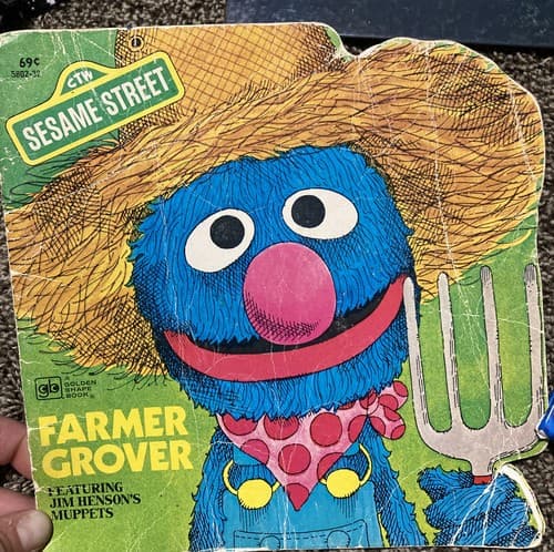 VINTAGE 1979 SESAME STREET Golden Shape Book FARMER GROVER Book Children RARE - Image 1