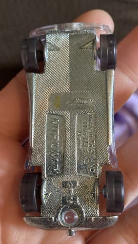 Hot Wheels "Nitrium" Acceleracers Silencerz Series Vehicle 1:64 Diecast Car - Thumbnail 5