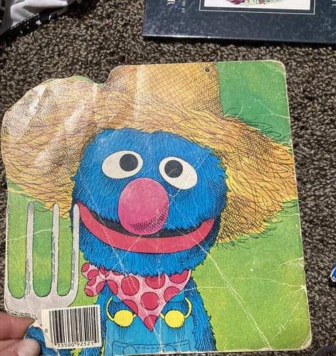 VINTAGE 1979 SESAME STREET Golden Shape Book FARMER GROVER Book Children RARE - Thumbnail 3