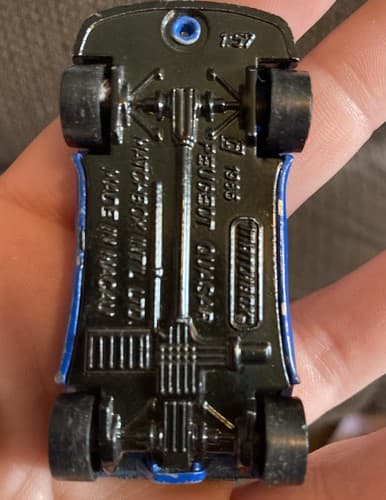 Vintage 1986 Matchbox INT'L Peugeot Quasar 1:57 Loose #9 Blue Pink Stripes - Thumbnail 5