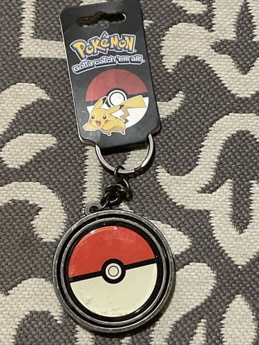 Pokémon Trainer Spinning Metal Keychain by Bioworld 2016 New Hard To Find - Image 1
