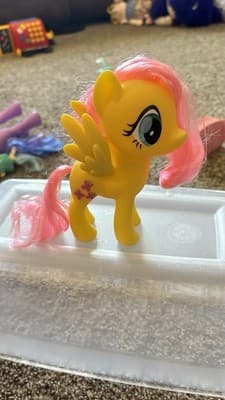 Hasbro My Little Pony Fluttershy Yellow Pink Butterfly Brushable G4 MLP 2016 6" - Thumbnail 2