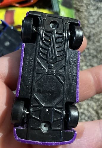 #1 Lamborghini Diablo Purple 2000 Hot Wheels McDonalds Happy Meal Toy - Thumbnail 4