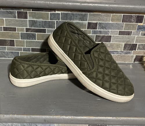 Girls Forest Green Loafers Size 7.5 Worn Once Or Twice - Image 1