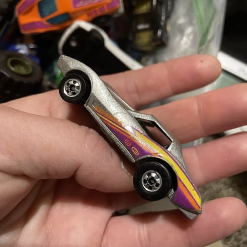 1975 Corvette Coupe Hong Kong Metallic Flake Silver Hot Wheels Diecast - Thumbnail 6