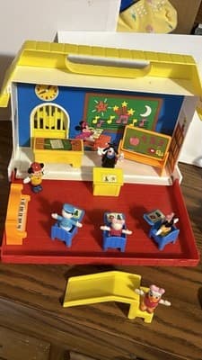 ARCO Mickey Mouse Disney School House Playset w/ Figures, Complete & More! - Thumbnail 2