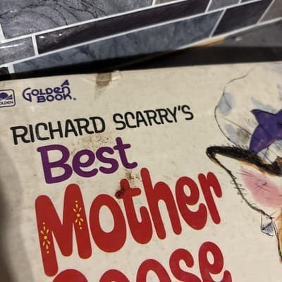 Richard Scarry’s Look & Find Busy Town Board Game, Books, & Figure Cars!! - Thumbnail 7