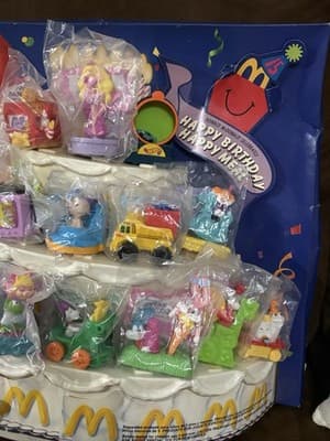 1990s, McDonalds Birthday Happy Meal Display With Sealed Figures Complete - Thumbnail 3