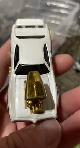 Hot Wheels Blown 1969 GTO Judge Pearl White 1/64 Repro 2002 - Thumbnail 3