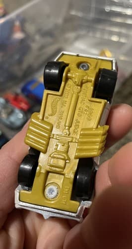 Hot Wheels Blown 1969 GTO Judge Pearl White 1/64 Repro 2002 - Thumbnail 4