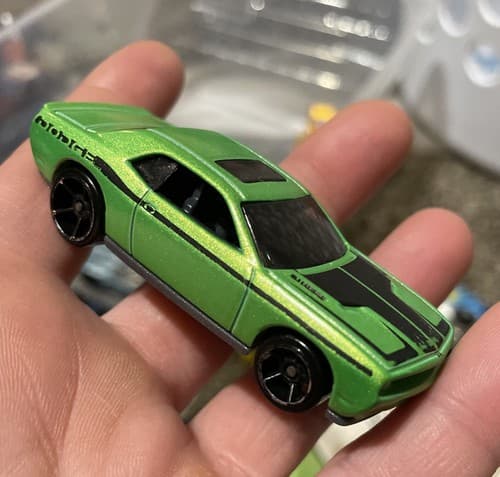 Hot Wheels 2008 Dodge Challenger SRT8 Chrysler Car Green Black Malaysia Made - Image 1