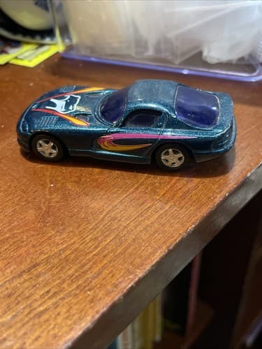 Maisto Dodge Viper, Viper Head on Hood, Teal Metallic, Loose; 1:64 Mint - Thumbnail 4