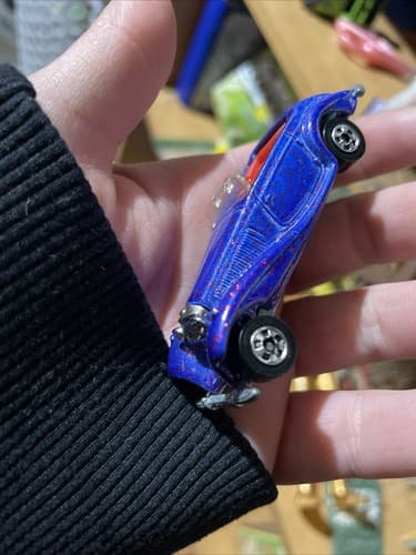 1982 Blue/Red/pink Glitter Hot Wheels 1982 Mercedes - 540k Diecast 1:64 - Thumbnail 3