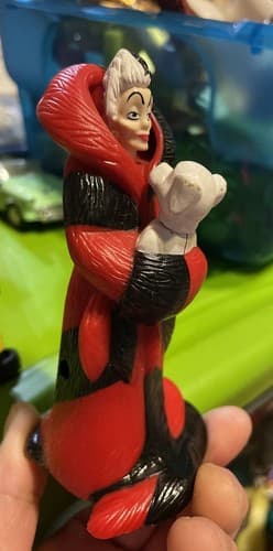 Rare Disney’s Cruella Deville 101 Dalmations McDonald’s happy meal Figure Toy - Thumbnail 3