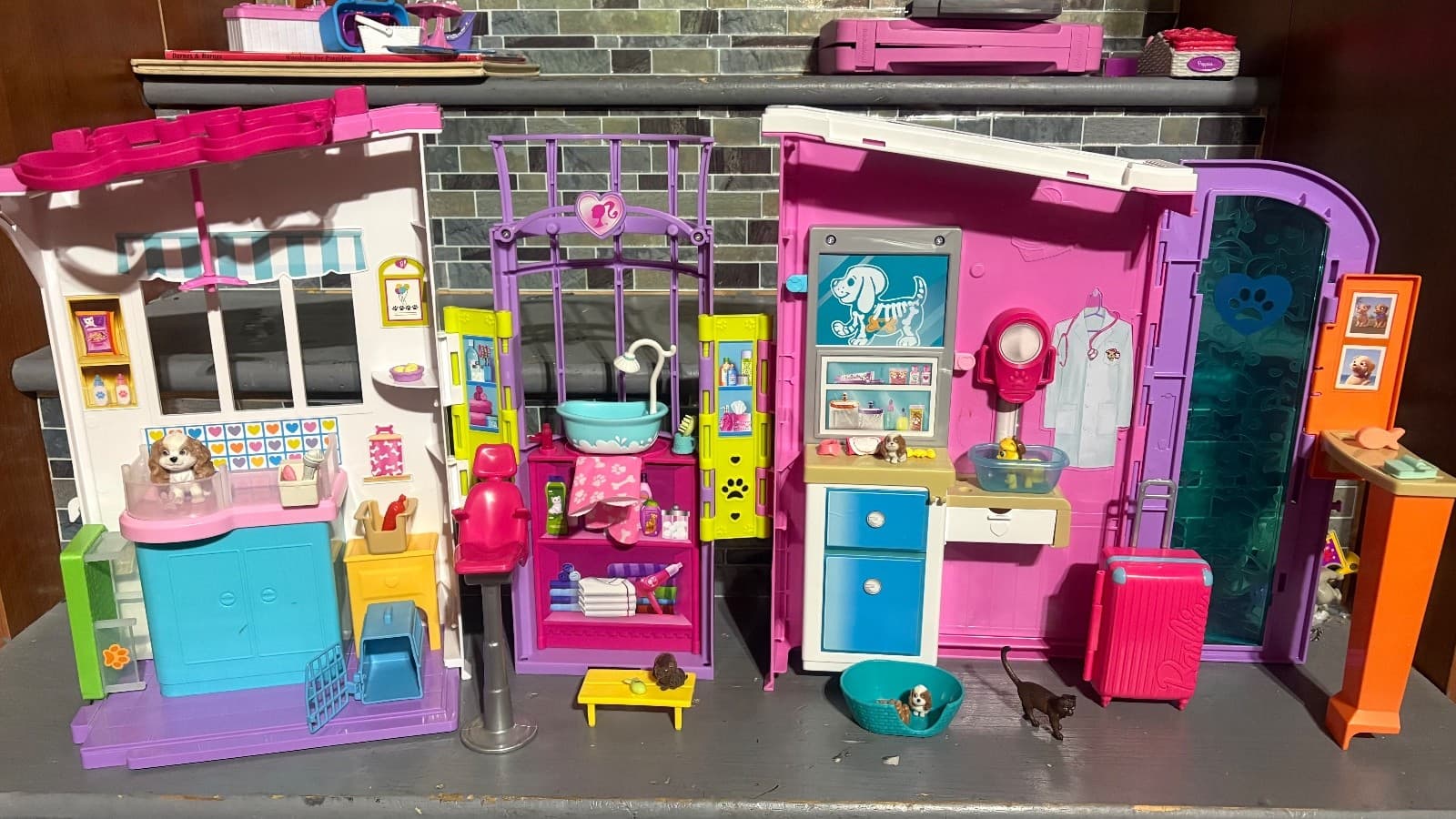 Barbie Folding Pet Care Center Animal Vet Clinic Animals Play Set Vet Barbie - Thumbnail 7