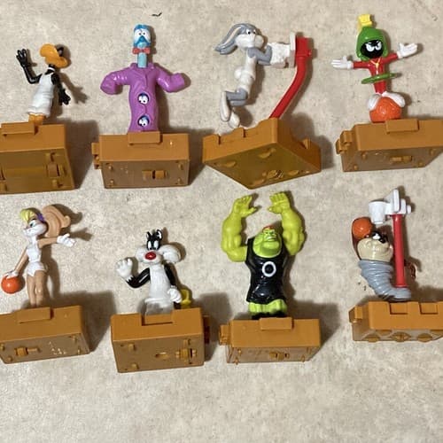 Looney Tunes McDonald's Various Figures Toys Lot 8 - Image 1