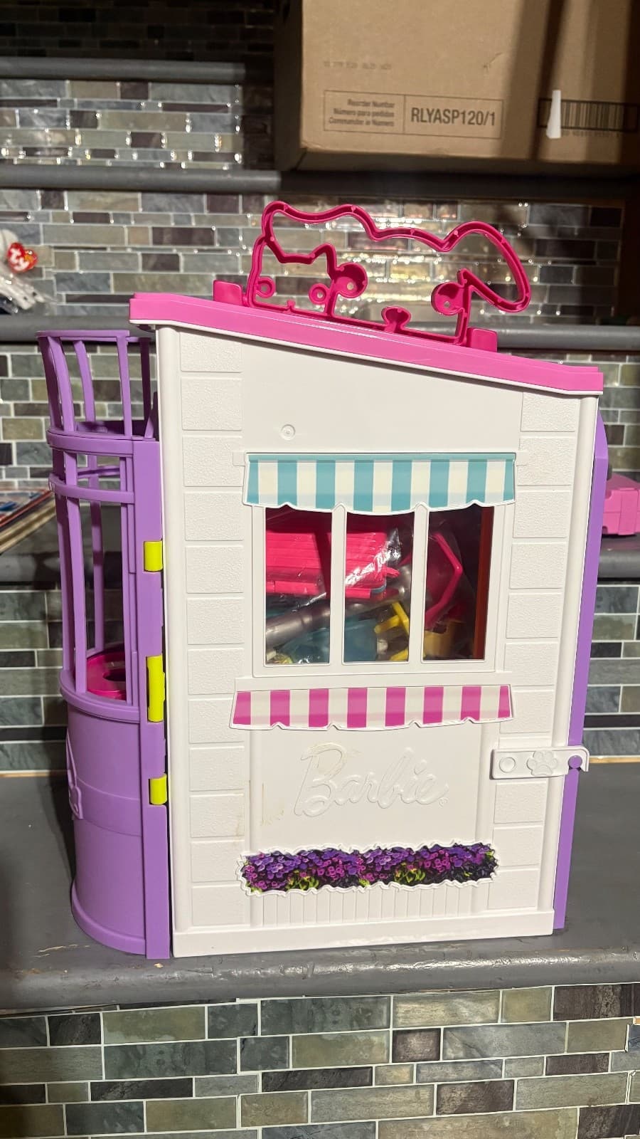 Barbie Folding Pet Care Center Animal Vet Clinic Animals Play Set Vet Barbie - Thumbnail 2