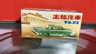 TIN FRICTION MF-713 FORD FAIRLANE TAXI CAB CAR RED CHINA - Thumbnail 5