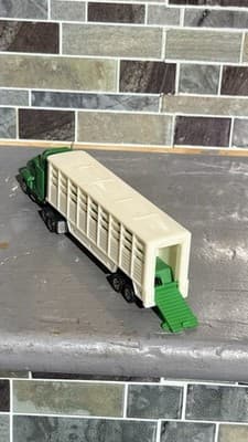 KENWORTH T 600A LIVESTOCK DIECAST TRUCK & TRAILER (DOORS OPEN) - Thumbnail 6