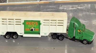 KENWORTH T 600A LIVESTOCK DIECAST TRUCK & TRAILER (DOORS OPEN) - Thumbnail 2