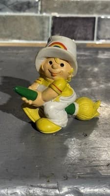 Rainbow Brite Kid Riding Broom Loose 2.5" PVC Figure Wallace Berrie - Image 1