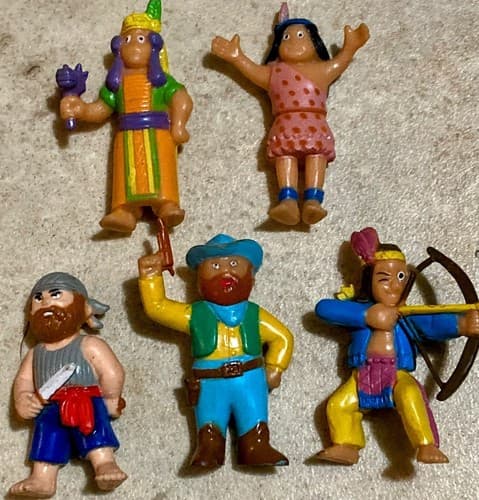 5 VINTAGE Soma Mini Figures - Cowboy and Native American Indian - Image 1