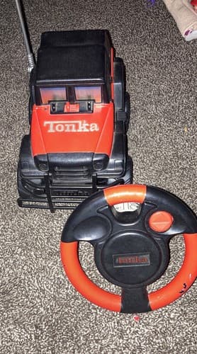 😎RC POWERED TONKA DRIVER WHEEL CONTROL JEEP RUMBLIN' THUNDER 4 X 4 WORKS VTG! - Thumbnail 2