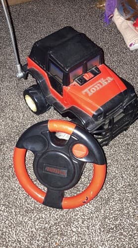 😎RC POWERED TONKA DRIVER WHEEL CONTROL JEEP RUMBLIN' THUNDER 4 X 4 WORKS VTG! - Image 1