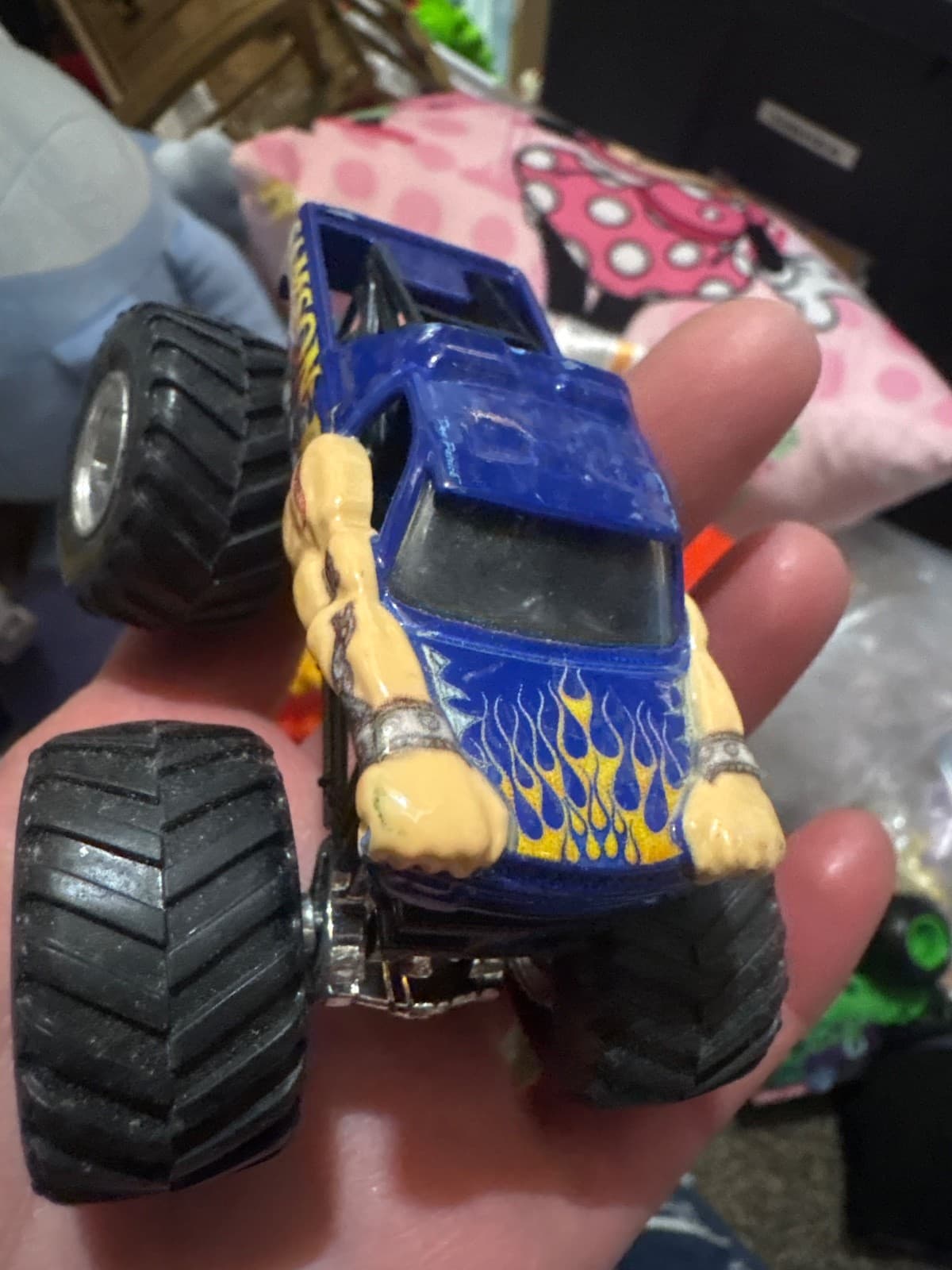 Hot Wheels Monster Jam Samson Die Cast 1:64 Collectible Monster Truck - Image 1