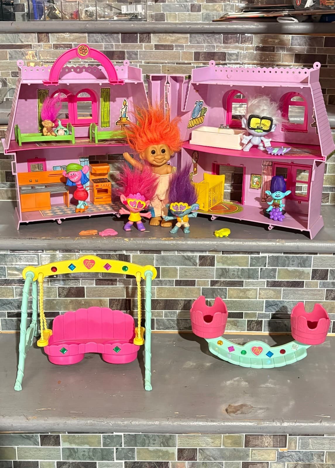 Troll Family House, Toy Street 1992, Vintage Troll Playset, Storage & Carry - Image 1