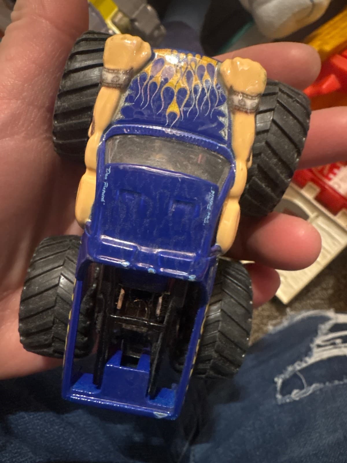 Hot Wheels Monster Jam Samson Die Cast 1:64 Collectible Monster Truck - Thumbnail 3
