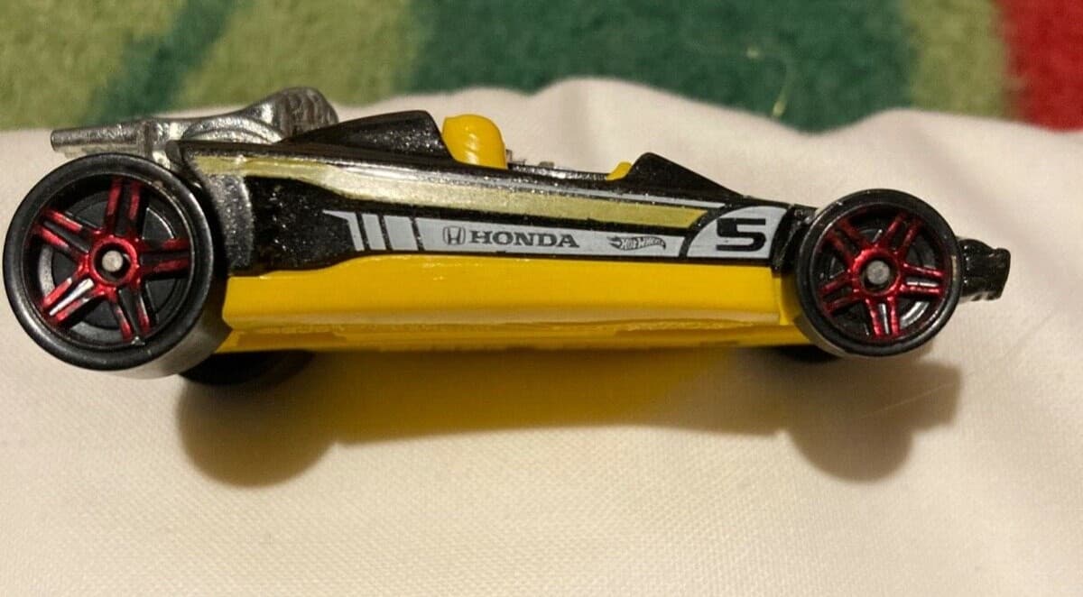 Hot Wheels Honda Racer 2007 Diecast Toy Car - Image 1