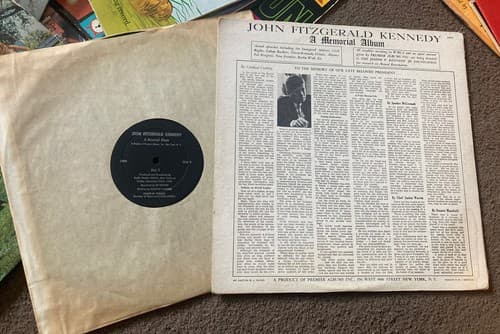 John F. Kennedy - A Memorial Album - Used Vinyl Record - V7350A - Thumbnail 3