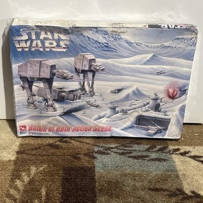 Sealed Star Wars “The Empire Strikes Back” Snap Action Scene/ Planet Hoth - Thumbnail 2
