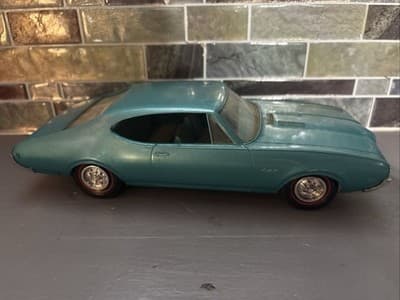 1968 Oldsmobile 442 RARE Bright Blue/Teal Model Promo Vehicle Plastic - Thumbnail 2